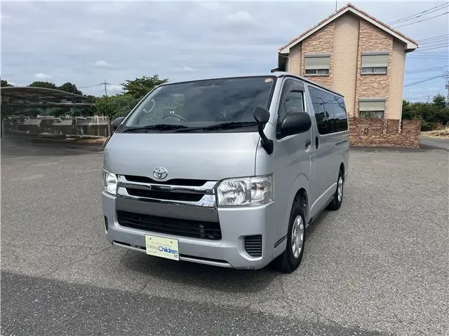 2020 Toyota Regius Ace Van DX GL Package 4WD Cold Weather Specification Silver Van for sale, Japanese used car export | GULJI TRADERS