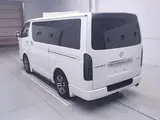 2020 Toyota Regius Ace Van Super GL Dark Prime 2 Pearl Van for sale, Japanese used car export - photo 2 of 12 | GULJI TRADERS