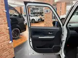 2025 Toyota Roomy Custom G Pearl Van for sale, Japanese used car export - photo 21 of 50 | GULJI TRADERS