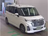 2025 Toyota Roomy Custom G-T Pearl Van for sale, Japanese used car export - photo 1 of 10 | GULJI TRADERS