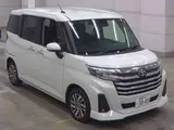 2025 Toyota Roomy Custom G Pearl Van for sale, Japanese used car export - photo 1 of 3 | GULJI TRADERS