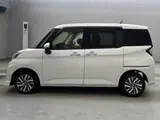 2025 Toyota Roomy Custom G Pearl Van for sale, Japanese used car export - photo 5 of 16 | GULJI TRADERS