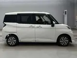 2025 Toyota Roomy Custom G Pearl Van for sale, Japanese used car export - photo 6 of 16 | GULJI TRADERS