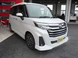 2025 Toyota Roomy 1.0 Custom G 4WD Pearl Van for sale, Japanese used car export - photo 2 of 9 | GULJI TRADERS