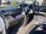 2026 Toyota Roomy Custom G Manufacturer OP (Special Color, Comfort Package) Pearl Van for sale, Japanese used car export - photo 36 of 44 | GULJI TRADERS