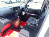 2026 Toyota Roomy Custom G-T Pearl Van for sale, Japanese used car export - photo 10 of 23 | GULJI TRADERS