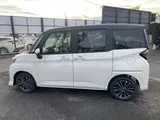 2026 Toyota Roomy 1.0 Custom GT Other Van for sale, Japanese used car export - photo 8 of 24 | GULJI TRADERS