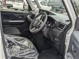 2026 Toyota Roomy Custom G Manufacturer OP (Special Color, Comfort Package) White Van for sale, Japanese used car export - photo 25 of 52 | GULJI TRADERS
