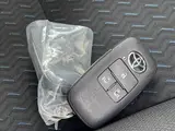 2026 Toyota Roomy Custom G ★Late Model★Two-tone★Panoramic View★9-inch Display Pearl Van for sale, Japanese used car export - photo 33 of 47 | GULJI TRADERS