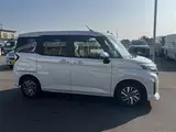 2026 Toyota Roomy 1.0 Custom G Pearl Van for sale, Japanese used car export - photo 6 of 18 | GULJI TRADERS