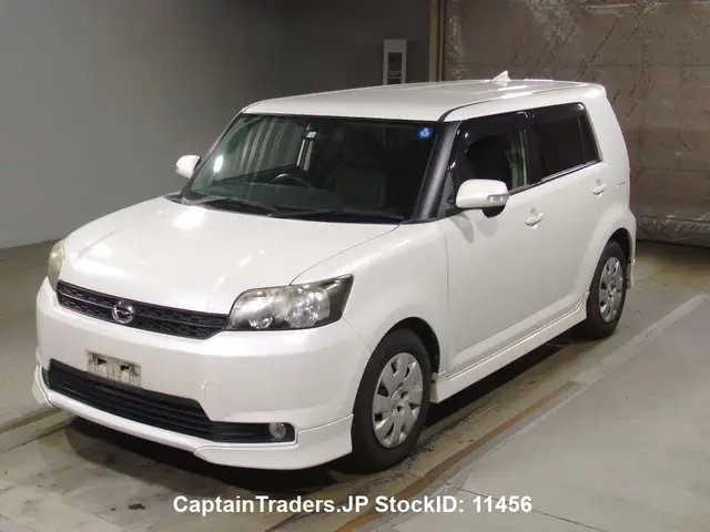 2011 Toyota Rumion - photo 1 2011 Toyota Rumion Pearl Van for sale, Japanese used car export | GULJI TRADERS