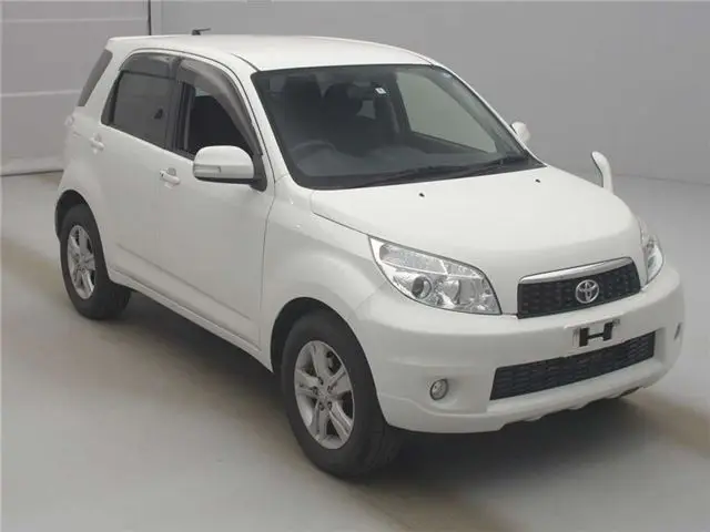 2016 Toyota Rush GL Package 4WD Pearl SUV for sale, Japanese used car export - photo 1 of 13 | GULJI TRADERS