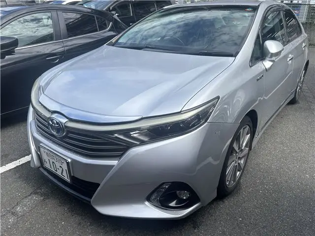 2014 Toyota Sai G - photo 1 2014 Toyota Sai G Silver Sedan for sale, Japanese used car export - photo 1 of 10 | GULJI TRADERS