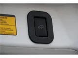 2011 Toyota Sienna 3.5 SE White Van for sale, Japanese used car export - photo 21 of 32 | GULJI TRADERS