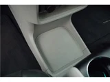 2011 Toyota Sienna 3.5 SE White Van for sale, Japanese used car export - photo 28 of 32 | GULJI TRADERS