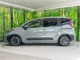 2026 Toyota Sienta Hybrid Z Other Van for sale, Japanese used car export - photo 6 of 30 | GULJI TRADERS