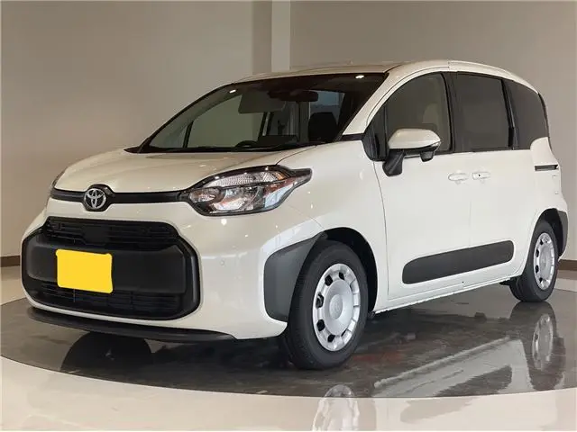 2026 Toyota Sienta Hybrid X Pearl Van for sale, Japanese used car export - photo 1 of 6 | GULJI TRADERS