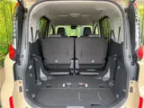 2026 Toyota Sienta Hybrid Z Gold Van for sale, Japanese used car export - photo 7 of 30 | GULJI TRADERS