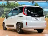 2026 Toyota Sienta Hybrid Z Pearl Van for sale, Japanese used car export - photo 13 of 30 | GULJI TRADERS