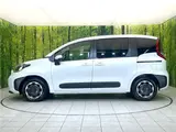 2026 Toyota Sienta Hybrid Z Pearl Van for sale, Japanese used car export - photo 28 of 30 | GULJI TRADERS