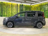 2026 Toyota Sienta Hybrid Z Gray Van for sale, Japanese used car export - photo 25 of 30 | GULJI TRADERS