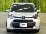 2026 Toyota Sienta Hybrid Z Pearl Van for sale, Japanese used car export - photo 24 of 30 | GULJI TRADERS