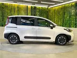 2026 Toyota Sienta Hybrid Z Pearl Van for sale, Japanese used car export - photo 26 of 30 | GULJI TRADERS