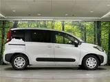 2026 Toyota Sienta Hybrid G Pearl Van for sale, Japanese used car export - photo 17 of 30 | GULJI TRADERS