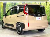 2026 Toyota Sienta Hybrid Z Gold Van for sale, Japanese used car export - photo 12 of 30 | GULJI TRADERS