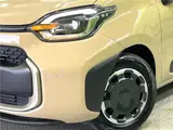 2026 Toyota Sienta Hybrid Z Gold Van for sale, Japanese used car export - photo 17 of 30 | GULJI TRADERS
