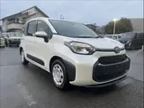 2026 Toyota Sienta X 7-seater Pearl Van for sale, Japanese used car export - photo 4 of 50 | GULJI TRADERS