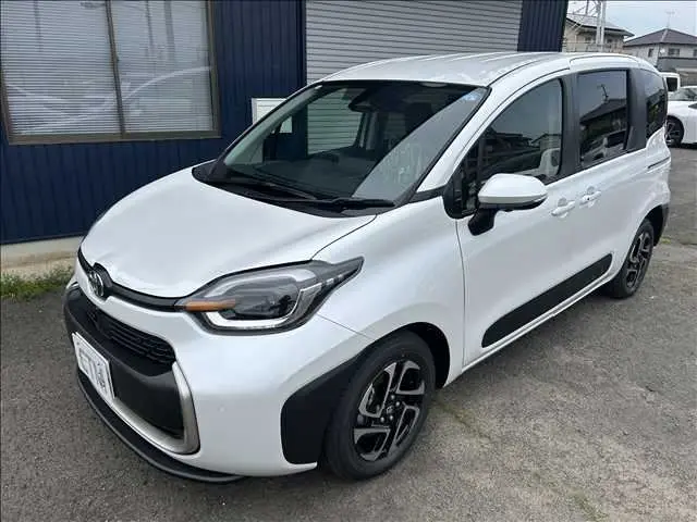 2026 Toyota Sienta Hybrid Z Pearl Van for sale, Japanese used car export | GULJI TRADERS