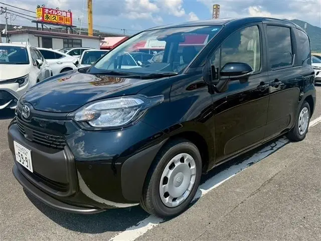 2026 Toyota Sienta HV-X - photo 1 2026 Toyota Sienta HV-X Black Van for sale, Japanese used car export - photo 1 of 30 | GULJI TRADERS
