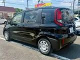 2026 Toyota Sienta HV-X Black Van for sale, Japanese used car export - photo 27 of 30 | GULJI TRADERS