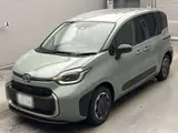 2026 Toyota Sienta Hybrid Z Green Van for sale, Japanese used car export - photo 1 of 2 | GULJI TRADERS