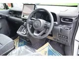 2026 Toyota Sienta Hybrid Z Pearl Van for sale, Japanese used car export - photo 13 of 19 | GULJI TRADERS