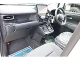 2026 Toyota Sienta Hybrid Z Pearl Van for sale, Japanese used car export - photo 14 of 19 | GULJI TRADERS