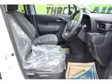 2026 Toyota Sienta Hybrid Z Pearl Van for sale, Japanese used car export - photo 15 of 19 | GULJI TRADERS