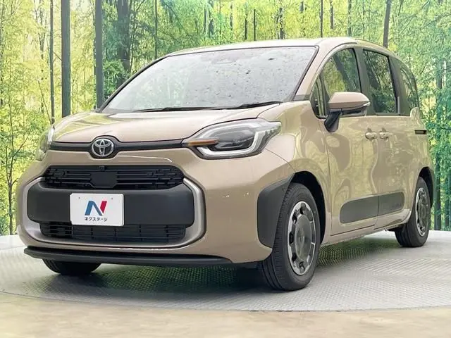 2026 Toyota Sienta Hybrid Z Brown Van for sale, Japanese used car export | GULJI TRADERS