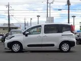 2026 Toyota Sienta Hybrid G ​​10.5 Full-segment Navigation Panorama E Pearl Van for sale, Japanese used car export - photo 6 of 24 | GULJI TRADERS