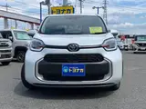 2026 Toyota Sienta Hybrid Z 7-seater Pearl Van for sale, Japanese used car export - photo 3 of 24 | GULJI TRADERS