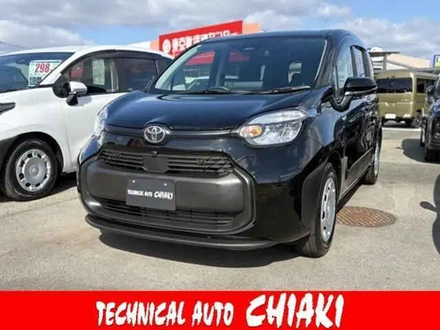 2026 Toyota Sienta 1.5 G Black Van for sale, Japanese used car export - photo 1 of 9 | GULJI TRADERS