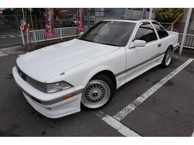 1989 Toyota Soarer GT Twin Turbo White Coupe for sale, Japanese used car export | GULJI TRADING
