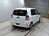 2016 Toyota Spade F Queen Pearl Van for sale, Japanese used car export - photo 2 of 5 | GULJI TRADERS