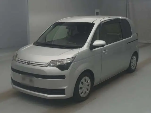 2016 Toyota Spade G Silver Van for sale, Japanese used car export - photo 1 of 10 | GULJI TRADERS