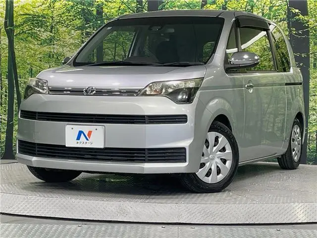 2017 Toyota Spade F - photo 1 2017 Toyota Spade F Silver Van for sale, Japanese used car export - photo 1 of 30 | GULJI TRADERS