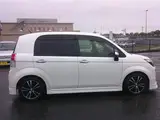 2017 Toyota Spade F Queen Smart Entry P Pearl Van for sale, Japanese used car export - photo 6 of 30 | GULJI TRADERS