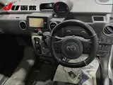 2017 Toyota Spade 4WD G HID Package Silver Van for sale, Japanese used car export - photo 3 of 9 | GULJI TRADERS