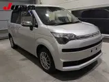 2017 Toyota Spade 4WD G HID Package Silver Van for sale, Japanese used car export - photo 4 of 9 | GULJI TRADERS