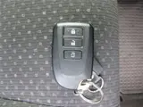 2020 Toyota Spade Welcab Pearl Van for sale, Japanese used car export - photo 44 of 48 | GULJI TRADERS